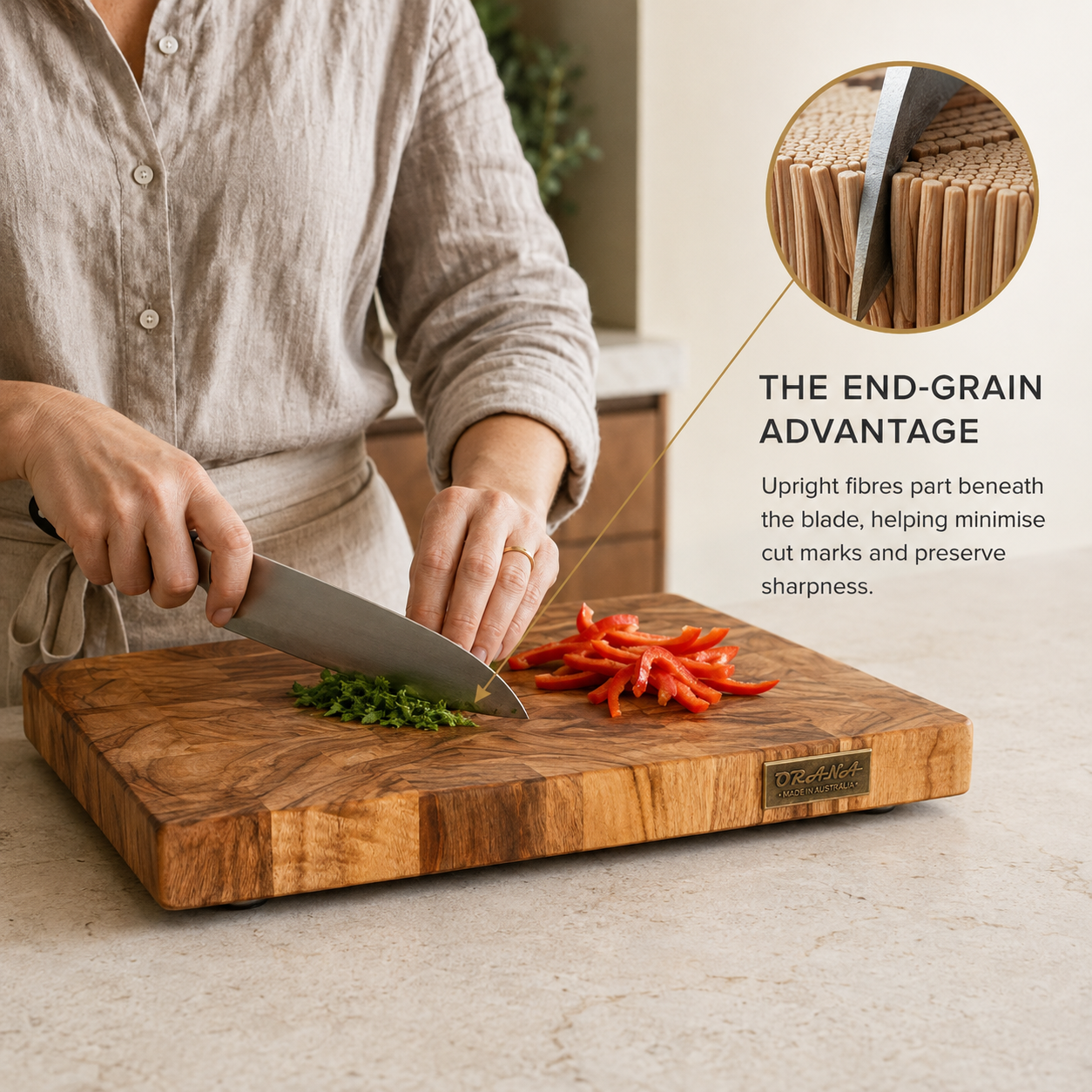 ORANA Signature End Grain XL Gift Set – Australian Premium Camphor Laurel Cutting Board 50 × 34 cm with XL Stand, 100ml Mineral Oil & Gift Box